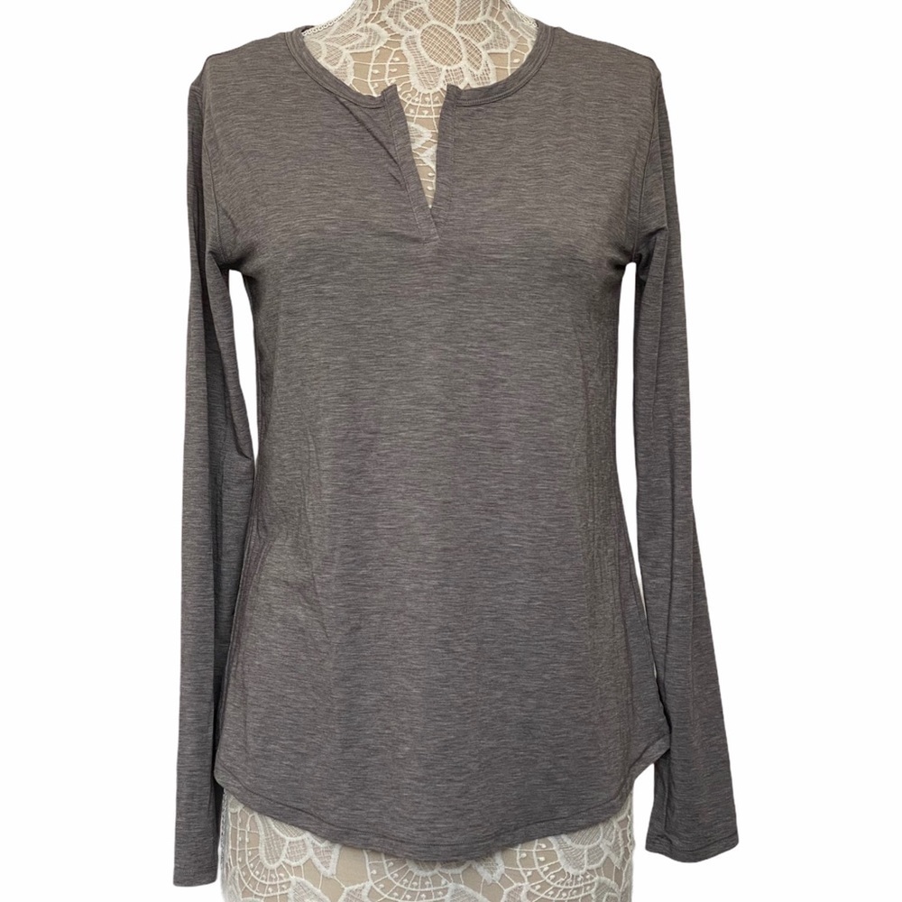 Under Armour Gray Open Back Long Sleeve Top SM